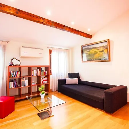 Apartmán Ca' Lunetta - 5' From St. Square Benátky